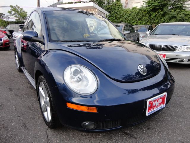 Volkswagen New Beetle 2006 photo 4