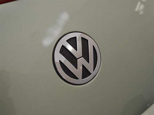 Volkswagen New Beetle 2006 photo 4