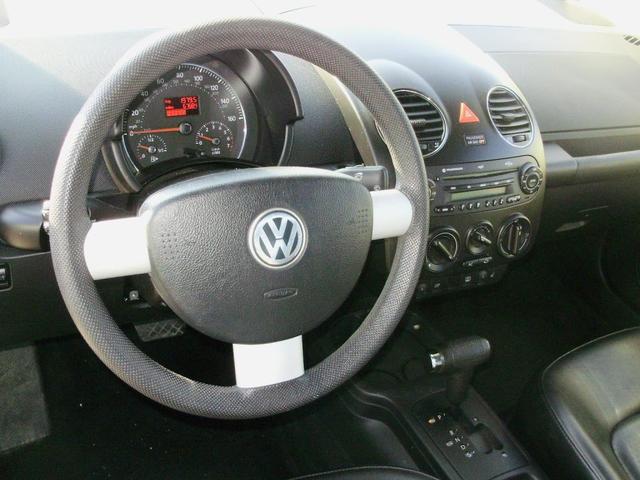 Volkswagen New Beetle 2006 photo 5