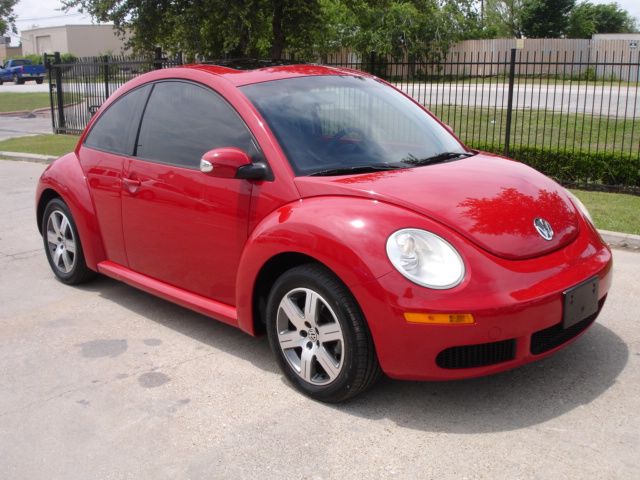 Volkswagen New Beetle 2006 photo 4