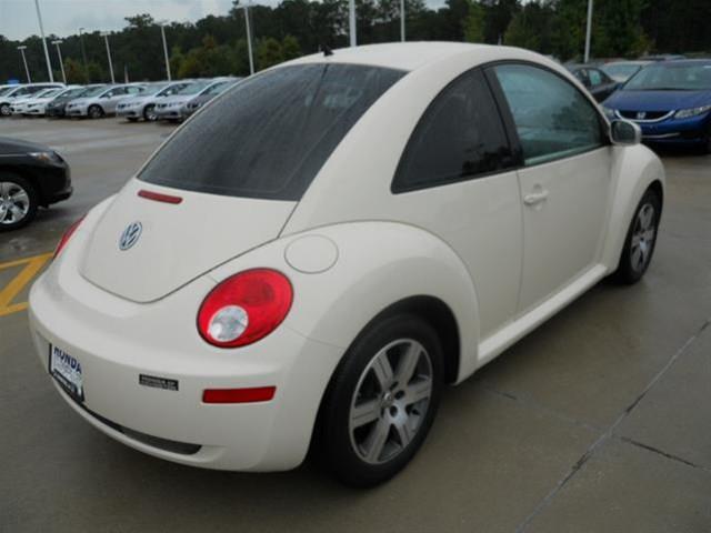 Volkswagen New Beetle CD With MP3 Hatchback