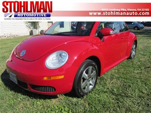 Volkswagen New Beetle 2006 photo 2