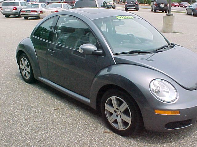 Volkswagen New Beetle CD With MP3 Hatchback
