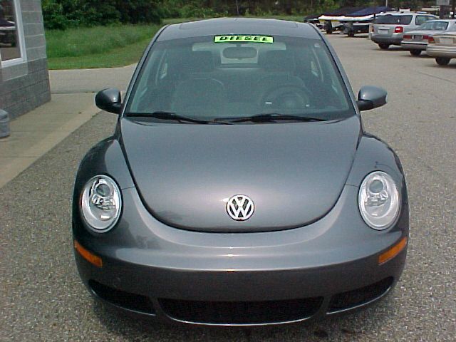 Volkswagen New Beetle 2006 photo 4