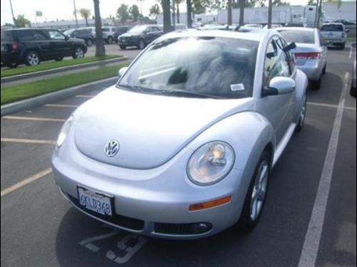 Volkswagen New Beetle 2006 photo 1