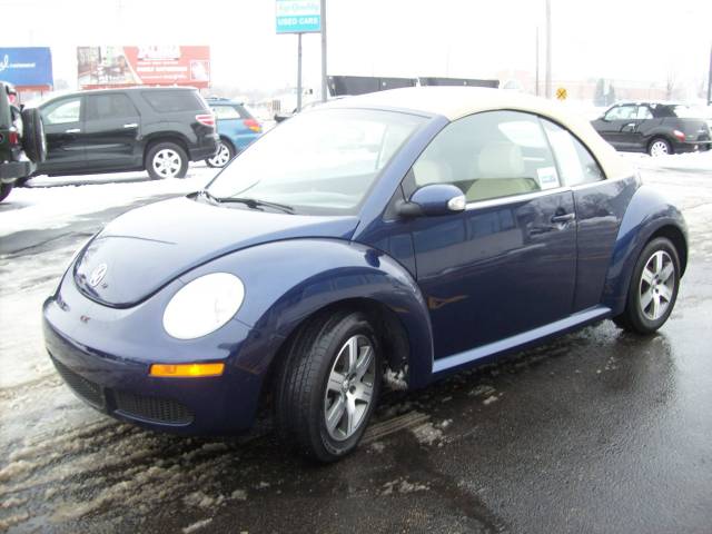 Volkswagen New Beetle 2006 photo 3