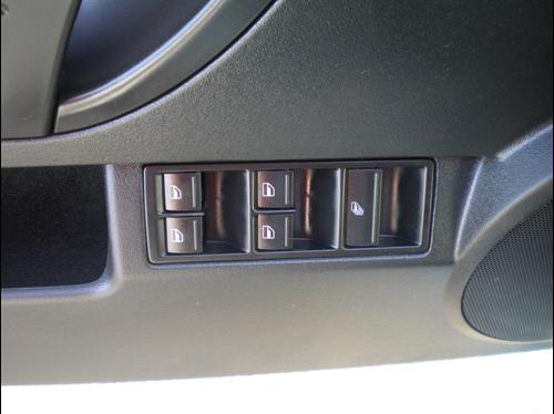 Volkswagen New Beetle 2006 photo 1