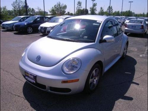 Volkswagen New Beetle 2006 photo 2