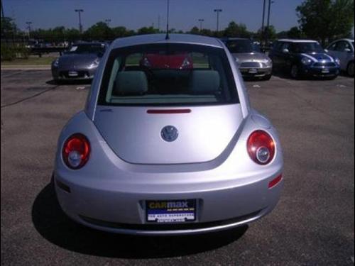 Volkswagen New Beetle 2006 photo 3