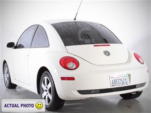 Volkswagen New Beetle 2006 photo 2