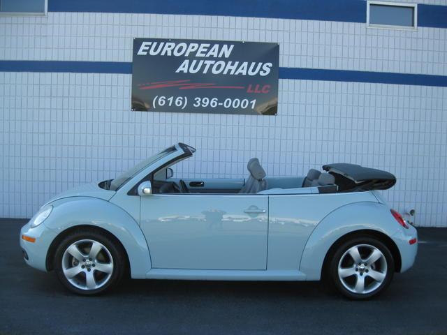 Volkswagen New Beetle 2006 photo 1