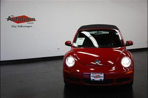 Volkswagen New Beetle 2006 photo 1