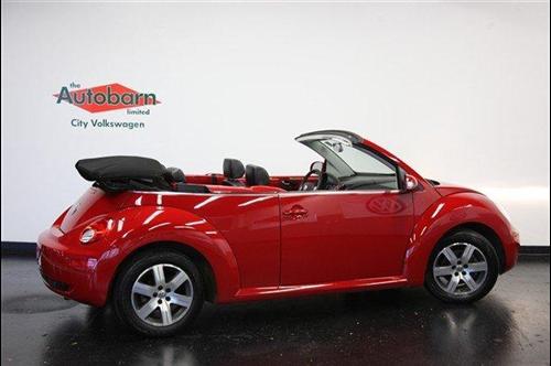 Volkswagen New Beetle 2006 photo 3