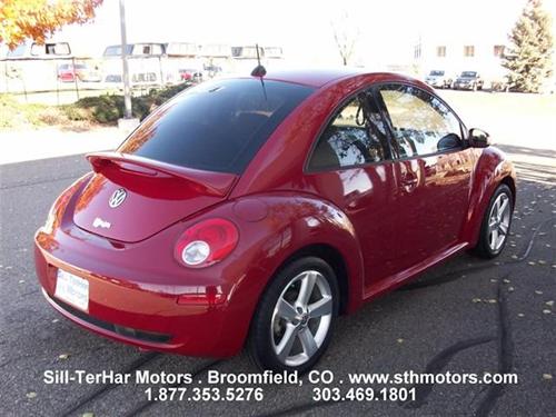 Volkswagen New Beetle 2006 photo 2