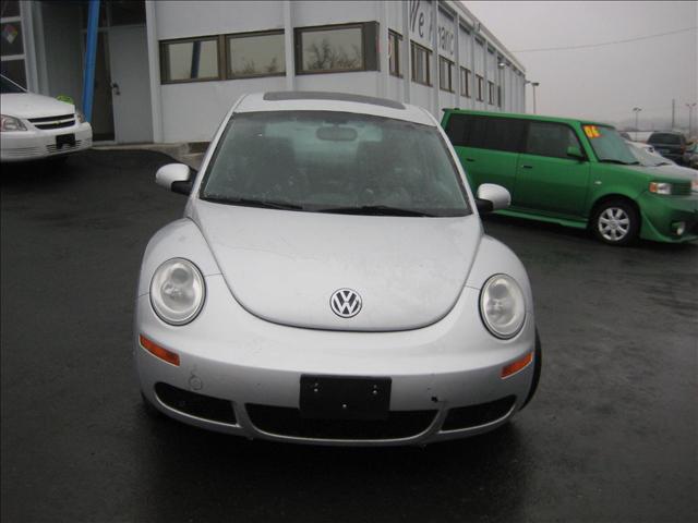 Volkswagen New Beetle 2006 photo 4