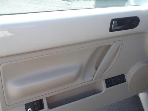 Volkswagen New Beetle 2006 photo 1