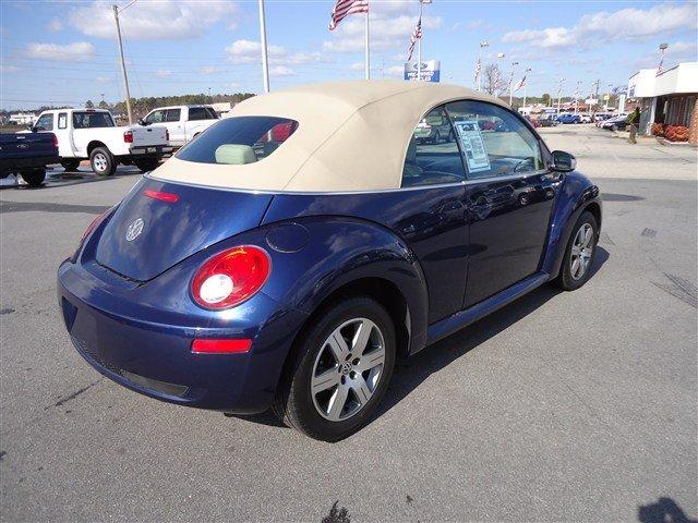 Volkswagen New Beetle 2006 photo 5