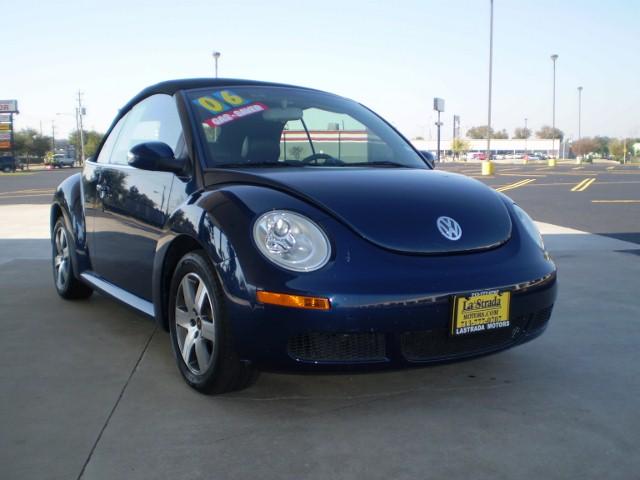 Volkswagen New Beetle 2006 photo 4