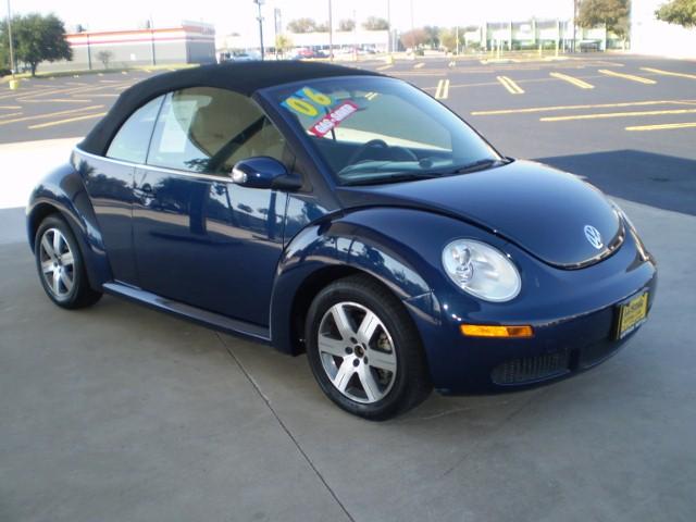 Volkswagen New Beetle 2006 photo 5