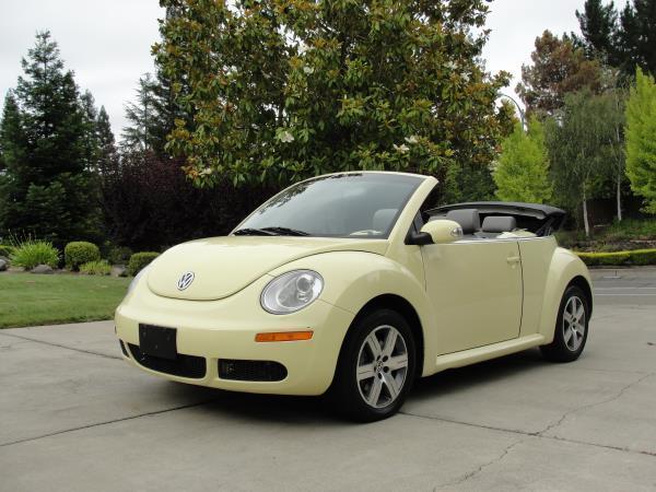 Volkswagen New Beetle 2006 photo 3