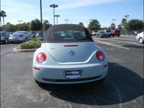 Volkswagen New Beetle 2006 photo 2