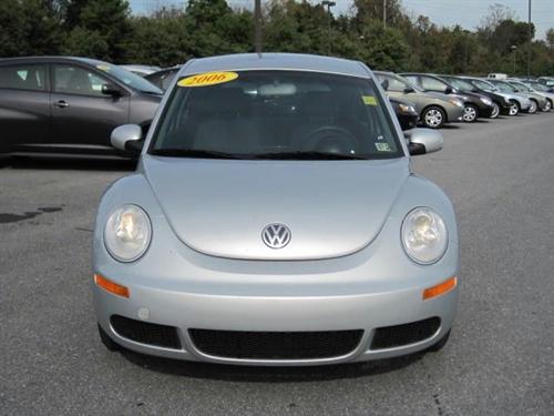 Volkswagen New Beetle 2006 photo 1