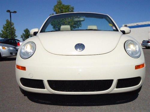 Volkswagen New Beetle 2006 photo 4