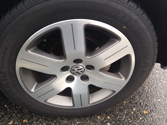 Volkswagen New Beetle 2006 photo 4