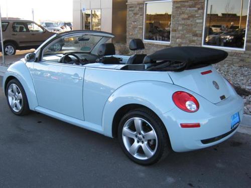 Volkswagen New Beetle 2006 photo 2