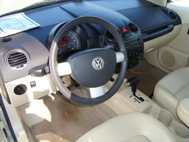 Volkswagen New Beetle 2006 photo 5