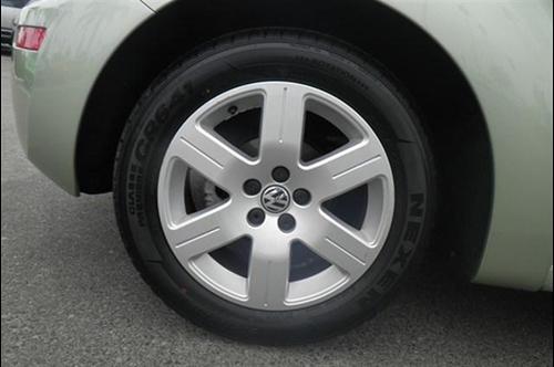 Volkswagen New Beetle 2007 photo 2