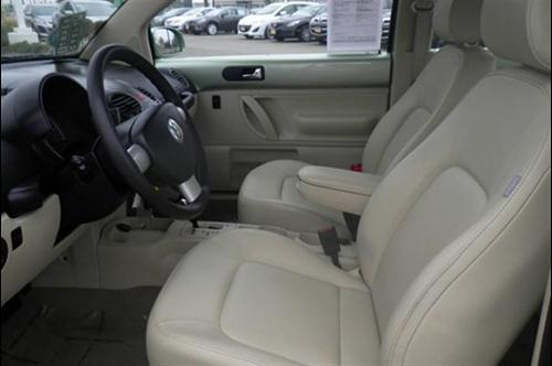 Volkswagen New Beetle 2007 photo 4