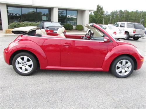 Volkswagen New Beetle 2007 photo 4