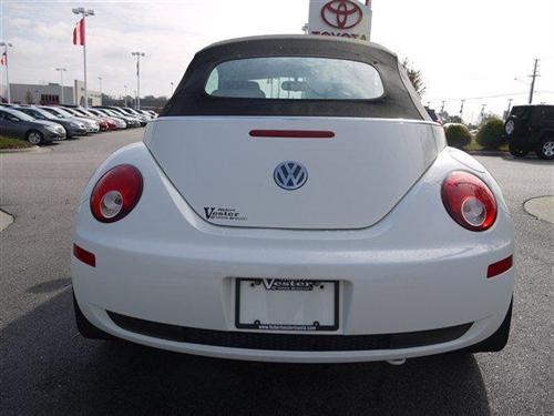 Volkswagen New Beetle 2007 photo 3