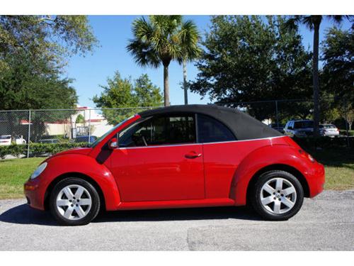 Volkswagen New Beetle 2007 photo 1