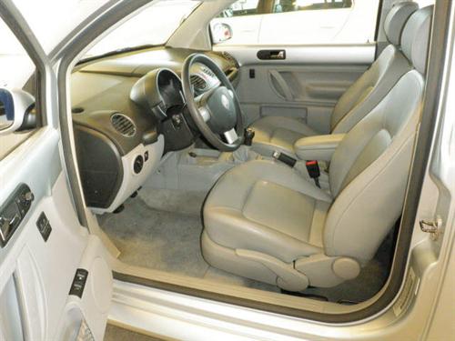 Volkswagen New Beetle 2007 photo 3