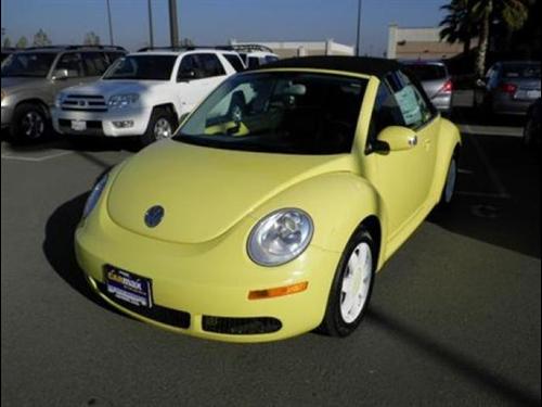 Volkswagen New Beetle 2007 photo 2