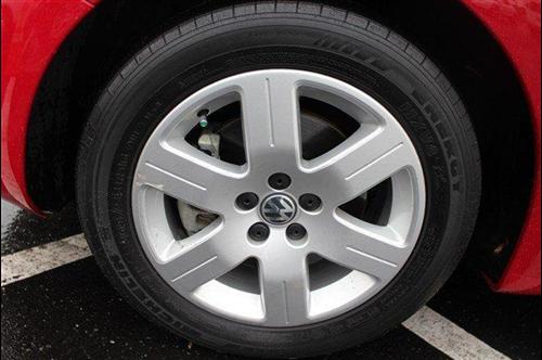 Volkswagen New Beetle 2007 photo 3