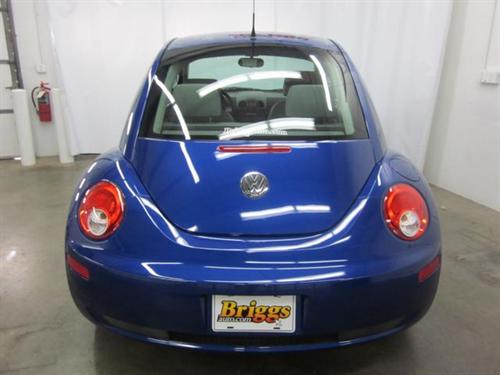 Volkswagen New Beetle 2007 photo 2