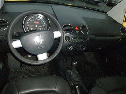 Volkswagen New Beetle 2007 photo 2