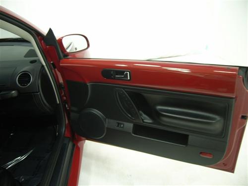 Volkswagen New Beetle 2007 photo 1