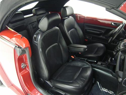 Volkswagen New Beetle 2007 photo 2