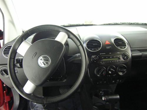 Volkswagen New Beetle 2007 photo 4