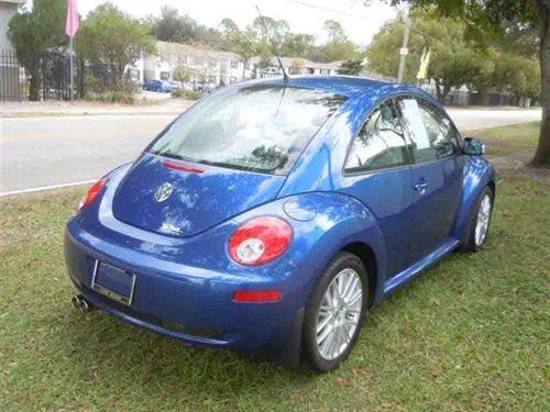 Volkswagen New Beetle 2007 photo 2