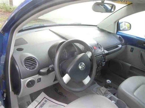 Volkswagen New Beetle 2007 photo 4