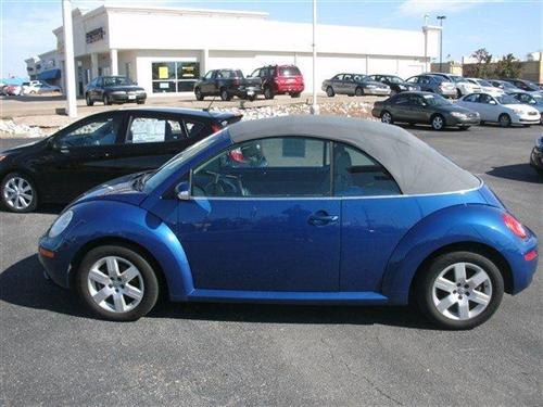 Volkswagen New Beetle 2007 photo 2