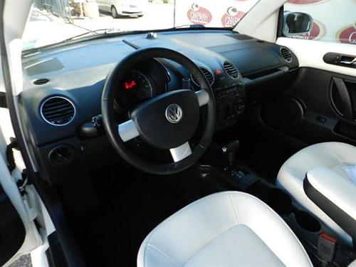 Volkswagen New Beetle 2007 photo 1