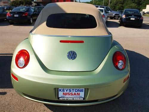 Volkswagen New Beetle 2007 photo 4