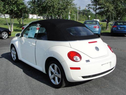 Volkswagen New Beetle 2007 photo 2