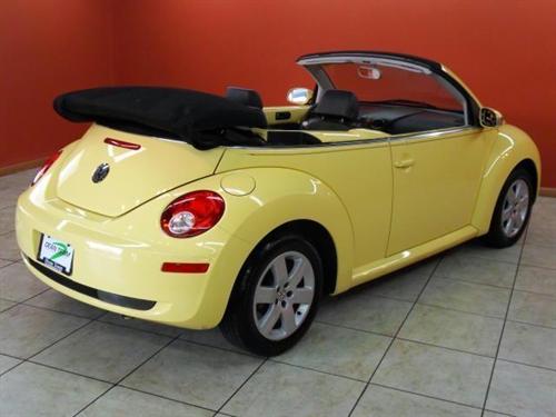 Volkswagen New Beetle 2007 photo 2